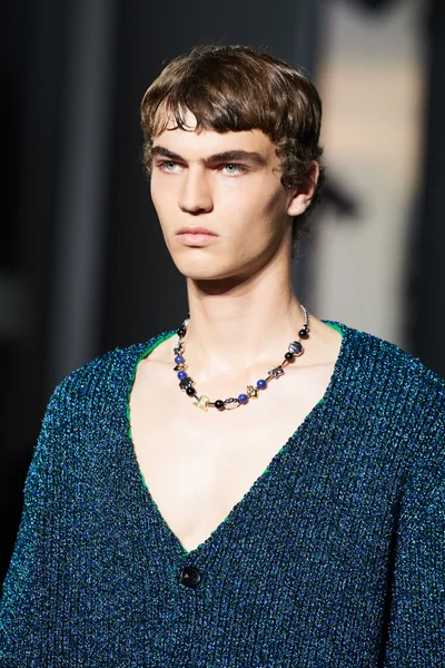 Look 42